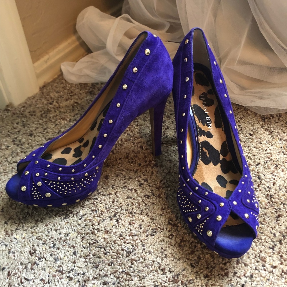 Gianni Bono 4” heels size 6